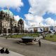 Das Riesenposter der LIMES Vertriebsgesellschaft mit Blick auf den Berliner Dom